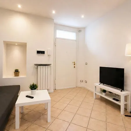 Courtyard - Center * ברגמו